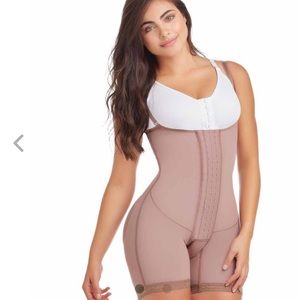 Cólombia Fajas Delie/Fajate. Body Shaper